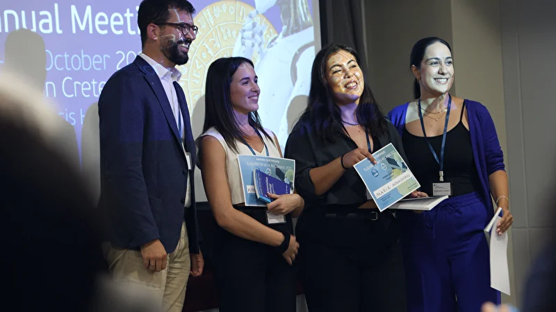 The second winning team receiving recognition for their project directly from EuSoMII President.